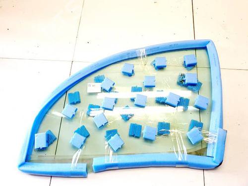 Used Front left door window Front left door window 35094560 35094560