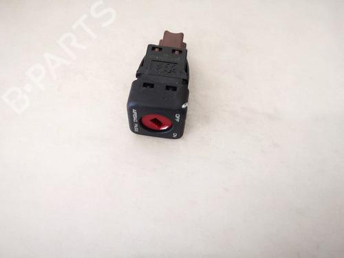 Used Switch Switch PEUGEOT 407 (6D_) 2.0 HDi 135 (6DRHRH, 6DRHRE, 6DRHRG, 6DRHRJ) (136 hp) 32882604 32882604