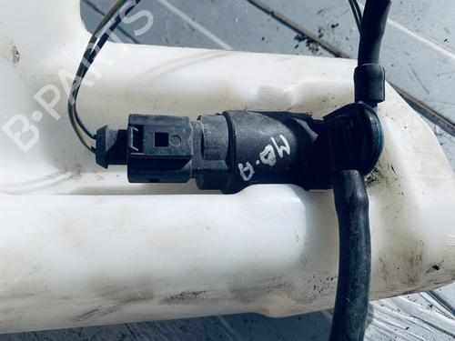 Used Washer pump Washer pump 35582895 35582895