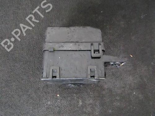 Used Fuse box Fuse box MITSUBISHI CARISMA (DA_) 1.9 DI-D (DA5A) (102 hp) 33486945 33486945