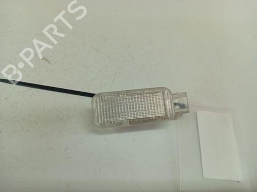 Used Interior roof light Interior roof light VW PHAETON (3D1, 3D2, 3D3, 3D4, 3D6, 3D7, 3D8, 3D9) 3.0 V6 TDI 4motion (224 hp) 39041589 39041589