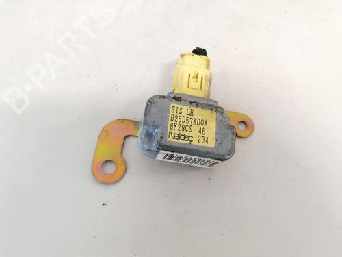 Used Electronic module Electronic module MAZDA 323 F VI Hatchback (BJ) 1.5 16V (BJ5W) (88 hp) 33093600 33093600
