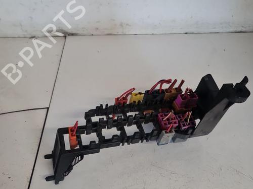 Fuse box VW PASSAT B5 Variant (3B5) 1.9 TDI | BP32571996E1