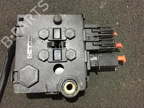 Used Fuse box Fuse box MERCEDES-BENZ S-CLASS (W220, V220) S 500 (220.075, 220.175, 220.875) (299 hp) 33483661 33483661