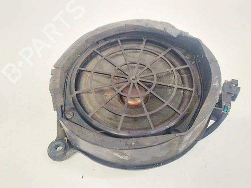 speaker-mercedes-benz-m-class-w163-1998-1999-2000-2001-2002-2003-2004-2005-32590386 main image