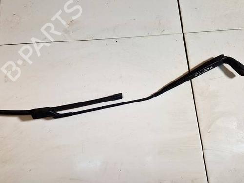 Used Front windshield wiper arm Front windshield wiper arm VW POLO IV (9N_, 9A_) 1.2 12V (64 hp) 32574191 32574191