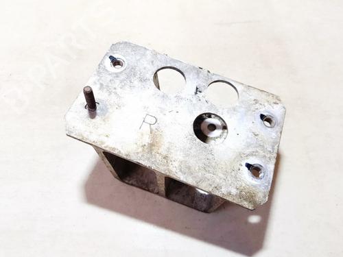 Used Front bumper bracket Front bumper bracket 35633245 35633245