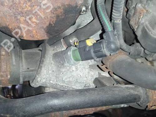 Termostathus Termostathus SAAB 9-3 (YS3F, E79, D79, D75) 1.9 TiD (120 hp) 35231972 35231972