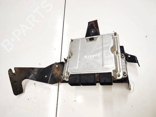Used Engine control unit (ECU) Engine control unit (ECU) PEUGEOT 807 (EB_) 2.2 HDi (128 hp) 32582715 32582715