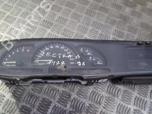 Used Instrument cluster Instrument cluster 35684758 35684758
