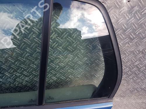 Panel rude bagtil venstre Panel rude bagtil venstre 35681728 35681728