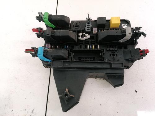 fuse-box-opel-astra-h-a04-2004-2005-2006-2007-2008-2009-2010-2011-2012-2013-2014-32909932 main image