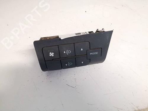 switch-peugeot-boxer-van-2006-35045940 main image