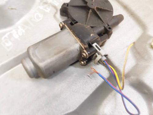Right front window motor NISSAN PRIMERA Hatchback (P12) 2.2 Di | BP35189733E20 - Image 3