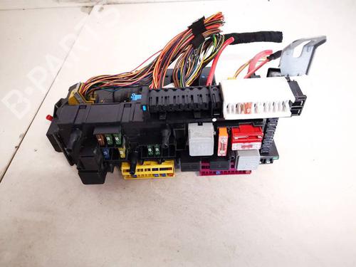 Used Fuse box Fuse box MERCEDES-BENZ E-CLASS (W212) E 200 CDI / BlueTEC (212.005, 212.006) (136 hp) 32935976 32935976