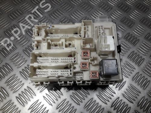 Used Fuse box Fuse box TOYOTA AURIS (_E15_) 2.2 D (ADE157_, ADE151_, ADE151R, ADE157R) (177 hp) 33498227 33498227