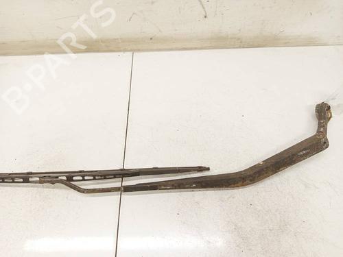 Used Front windshield wiper arm Front windshield wiper arm 37512167 37512167