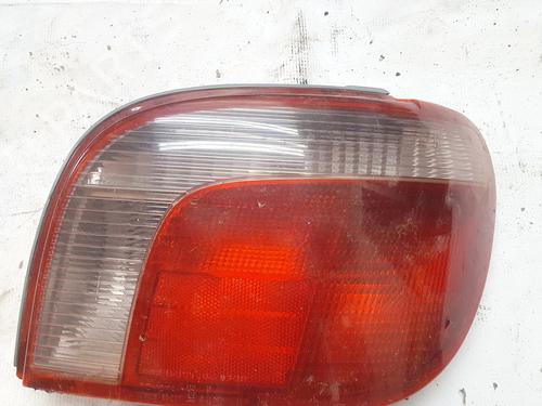 right-taillight-toyota-yaris-_p1_-1999-2000-2001-2002-2003-2004-2005-35856900 main image