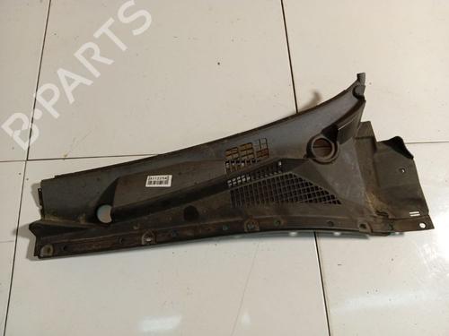Grelha curcuvan Grelha curcuvan KIA SORENTO I (JC) 3.5 (194 hp) 34778335 34778335
