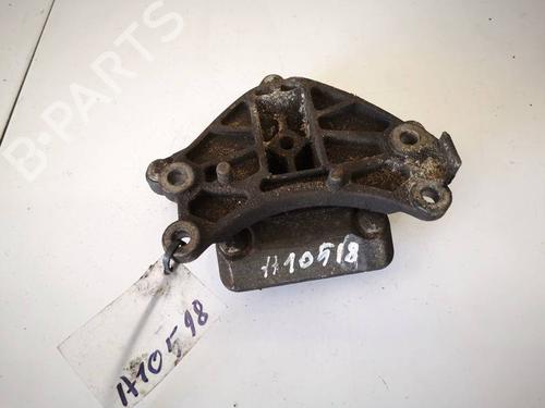engine-mount-mercedes-benz-e-class-w212-2009-2010-2011-2012-2013-2014-2015-2016-32562087 main image
