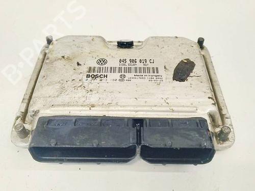 Used Engine control unit (ECU) Engine control unit (ECU) SKODA ROOMSTER (5J7) 1.4 TDI (70 hp) 32586888 32586888