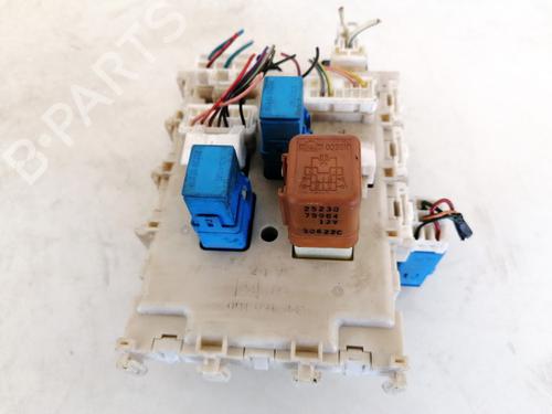Fuse box NISSAN ALMERA II Hatchback (N16) 1.5 | BP32877073E1 - Image 4