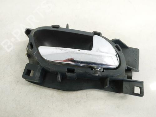 Used Rear right interior door handle Rear right interior door handle 35529752 35529752
