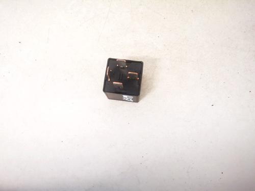 Electronic sensor FORD MONDEO III (B5Y) 1.8 16V | BP33085763M84 - Image 2