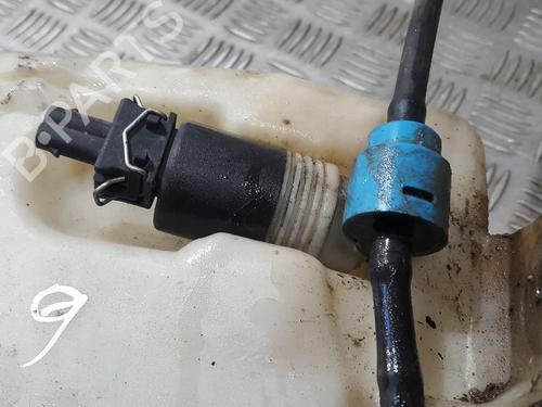 Used Washer pump Washer pump VW GOLF III (1H1) 1.9 TDI (90 hp) 35692508 35692508
