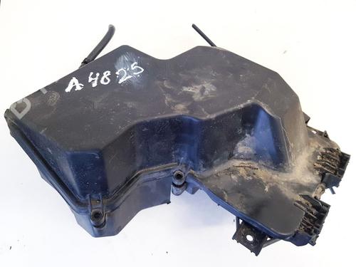 Used Fuse box Fuse box AUDI A6 C6 (4F2) 2.0 TDI (140 hp) 33063256 33063256