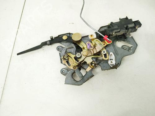 Used Rear left lock Rear left lock CHRYSLER VOYAGER / GRAND VOYAGER III (GS_, NS_) 3.3 i (158 hp) 35537220 35537220