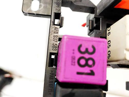 Fuse box AUDI A6 C6 (4F2) 3.0 TDI quattro | BP32942480E1 - Image 3