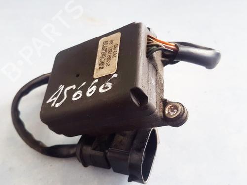 Used Electronic module Electronic module RENAULT ESPACE II (J/S63_) 2.0 (J636) (103 hp) 33098988 33098988