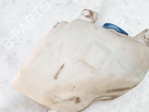 Sprinklertank Sprinklertank VW GOLF III (1H1) 1.9 TDI (90 hp) 35841275 35841275