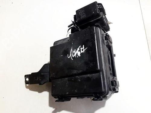 Used Fuse box Fuse box HONDA FR-V (BE) 2.2 i CTDi (BE5) (140 hp) 33517281 33517281