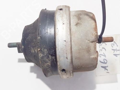 Used Engine mount Engine mount AUDI A4 B5 (8D2) 1.8 (125 hp) 33075469 33075469