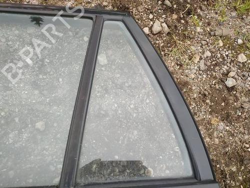 Used Rear left quarter glass Rear left quarter glass 35372411 35372411
