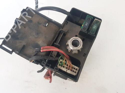 Used Fuse box Fuse box 32880962 32880962