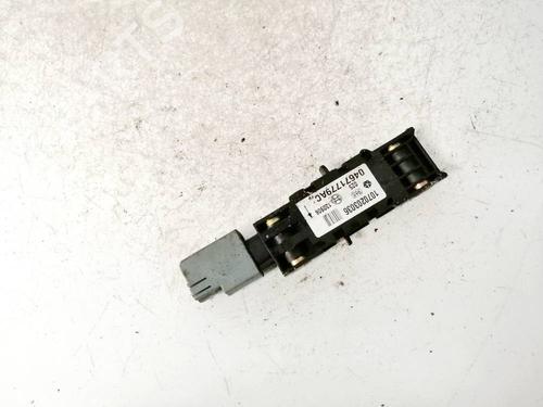 Used Electronic module Electronic module SUZUKI GRAND VITARA I (FT, HT) 2.7 (JA 627) (184 hp) 32567557 32567557