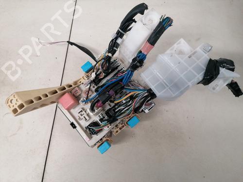 Used Fuse box Fuse box TOYOTA URBAN CRUISER (_P1_) 1.4 D-4D (NLP110_, NLP110R) (90 hp) 33096701 33096701