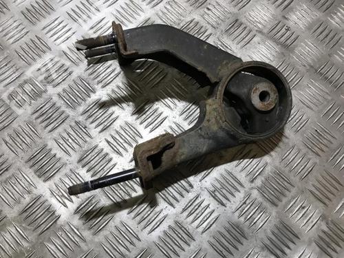Used Engine mount Engine mount MITSUBISHI CARISMA (DA_) 1.9 TD (DA4A) (90 hp) 33498616 33498616