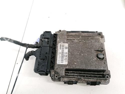 Used Engine control unit (ECU) Engine control unit (ECU) VW GOLF V (1K1) 1.9 TDI (105 hp) 33085445 33085445