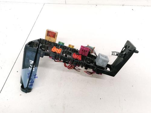 Used Fuse box Fuse box AUDI A4 B5 (8D2) 1.9 TDI (110 hp) 33085131 33085131