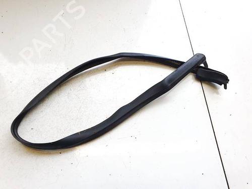 Used Rubber door seal Rubber door seal PORSCHE PANAMERA Sport Turismo (971) 2.9 4 E-Hybrid (97CBE1) (462 hp) 40242608 40242608