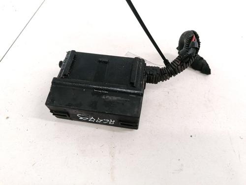 Used Fuse box Fuse box OPEL VECTRA B Estate (J96) 2.2 DTI 16V (F35) (125 hp) 33085133 33085133
