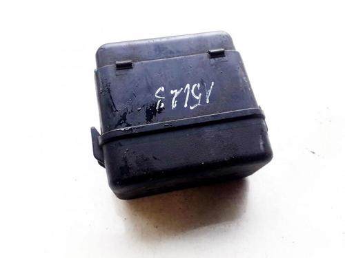 Fuse box TOYOTA RAV 4 II (_A2_) 2.0 D 4WD (CLA20_, CLA21_, CLA20R, CLA21R) | BP33518983E1 - Image 2