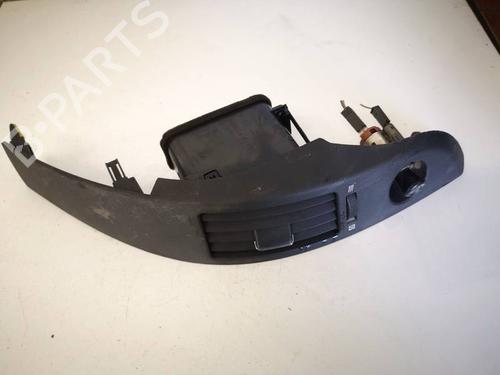 Used Air vent Air vent TOYOTA COROLLA Verso (ZER_, ZZE12_, R1_) 2.0 D-4D (CUR10_, CUR10R) (116 hp) 33097842 33097842