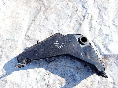 Used Windscreen washer tank Windscreen washer tank AUDI A4 B7 (8EC) 2.0 TDI (140 hp) 34946699 34946699