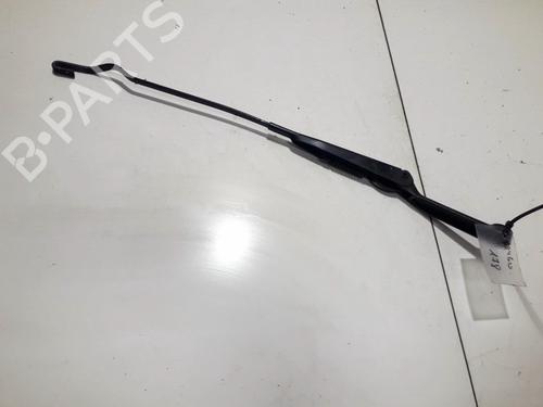 Used Front windshield wiper arm Front windshield wiper arm OPEL VECTRA B (J96) 2.0 DI 16V (F19) (82 hp) 33104125 33104125