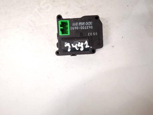 Used Electronic module Electronic module VW PHAETON (3D1, 3D2, 3D3, 3D4, 3D6, 3D7, 3D8, 3D9) 3.2 V6 (241 hp) 32928831 32928831